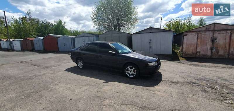 Лифтбек Renault Safrane 1992 в Виннице