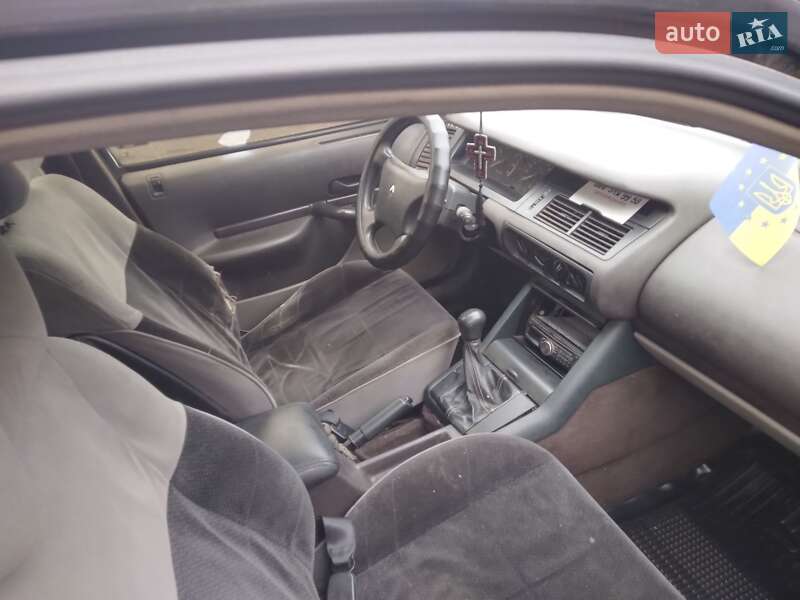 Лифтбек Renault Safrane 1992 в Виннице