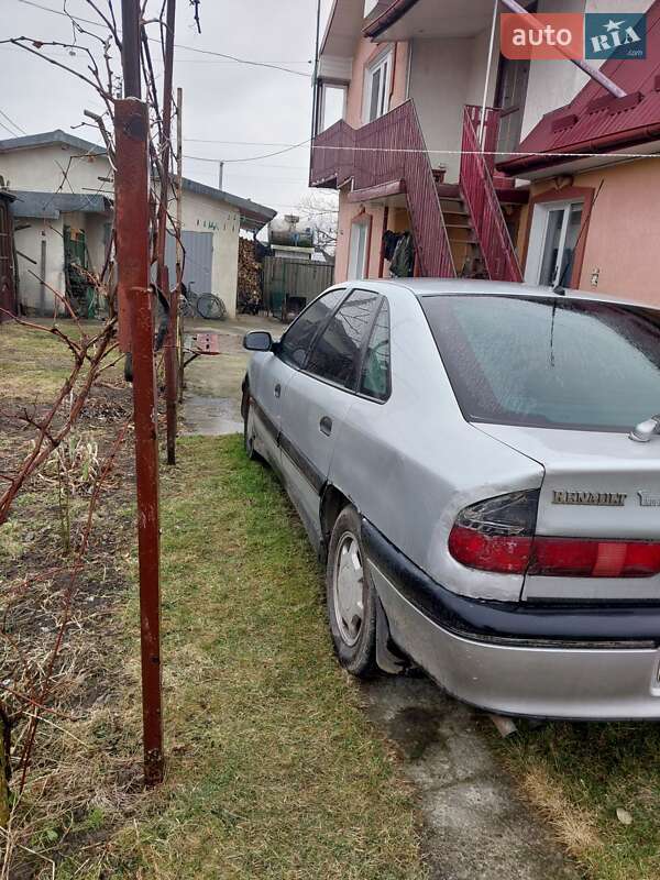 Лифтбек Renault Safrane 1999 в Нежухове фото 3 Лифтбек Renault Safrane 1999 в Нежухове