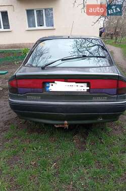 Ліфтбек Renault Safrane 1993 в 