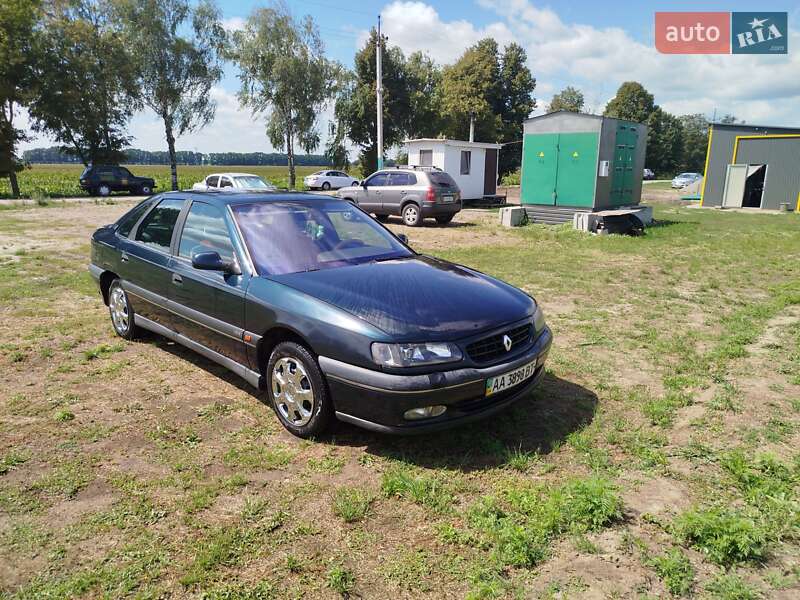 Лифтбек Renault Safrane 1998 в Прилуках