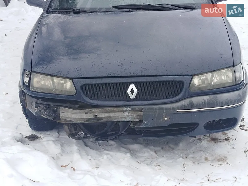 Renault Safrane 1998