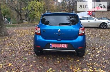 Хетчбек Renault Sandero StepWay 2015 в Івано-Франківську