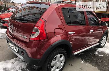 Внедорожник / Кроссовер Renault Sandero StepWay 2012 в Киеве