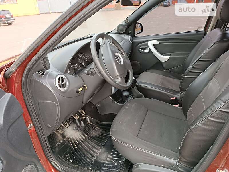 Позашляховик / Кросовер Renault Sandero StepWay 2011 в Харкові