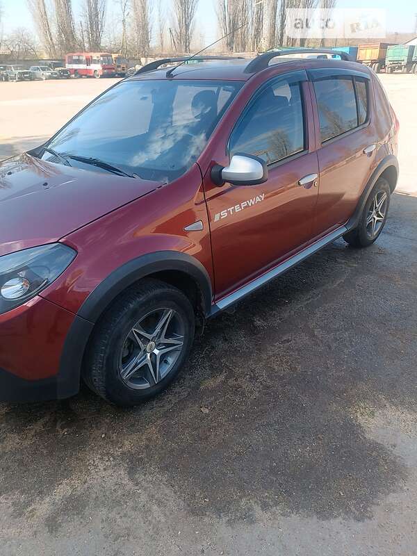 Позашляховик / Кросовер Renault Sandero StepWay 2011 в Харкові