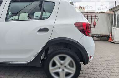 Хэтчбек Renault Sandero StepWay 2017 в Виннице