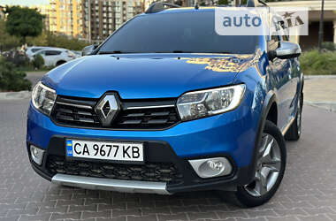 Хэтчбек Renault Sandero StepWay 2017 в Хмельницком