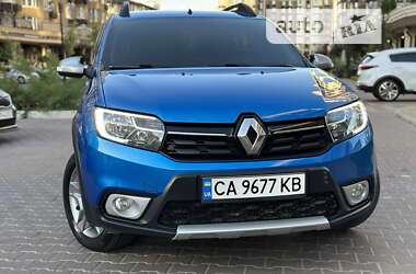 Хэтчбек Renault Sandero StepWay 2017 в Хмельницком