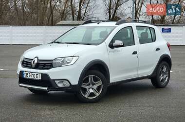 Хэтчбек Renault Sandero StepWay 2017 в Киеве