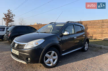 Внедорожник / Кроссовер Renault Sandero StepWay 2010 в Киеве