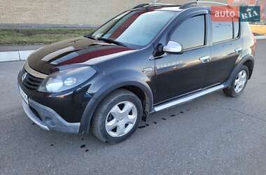 Внедорожник / Кроссовер Renault Sandero StepWay 2012 в Харькове