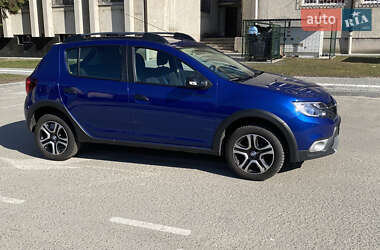 Хэтчбек Renault Sandero StepWay 2020 в Львове