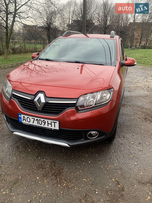 Renault Sandero StepWay 2016