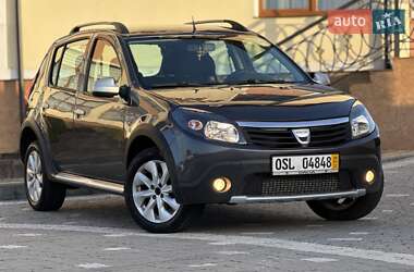 Внедорожник / Кроссовер Renault Sandero StepWay 2010 в 
