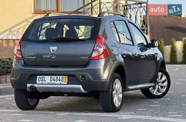 Внедорожник / Кроссовер Renault Sandero StepWay 2010 в 