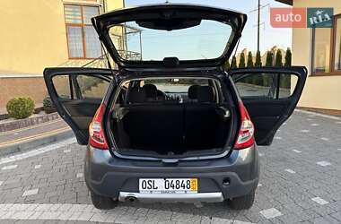 Внедорожник / Кроссовер Renault Sandero StepWay 2010 в 