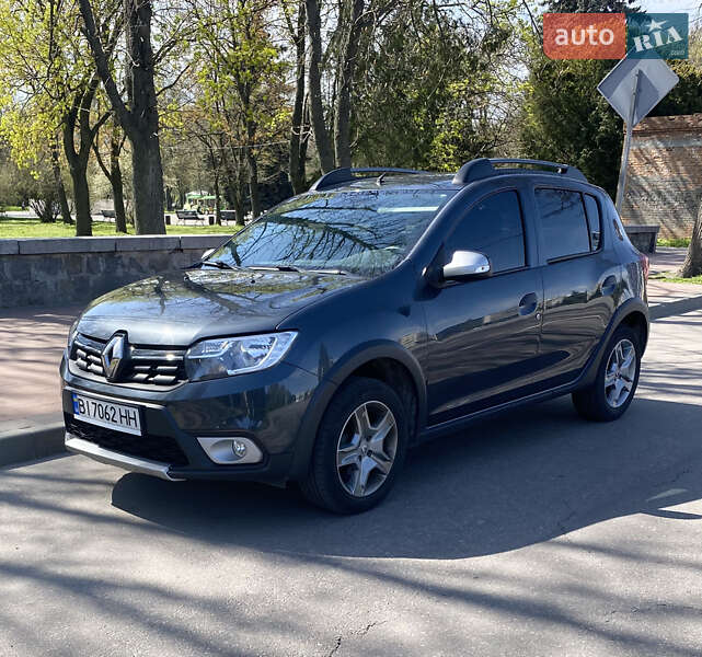 Хэтчбек Renault Sandero StepWay 2018 в 