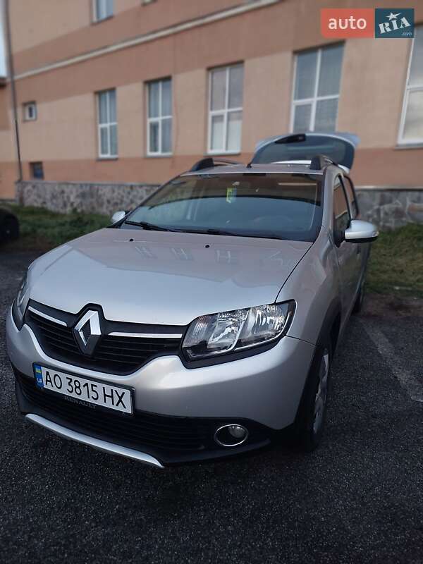 Хетчбек Renault Sandero StepWay 2016 в Мукачевому