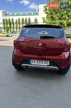 Хэтчбек Renault Sandero StepWay 2020 в 