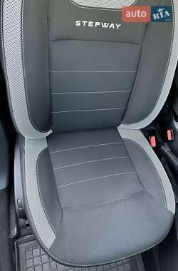 Хэтчбек Renault Sandero StepWay 2020 в 