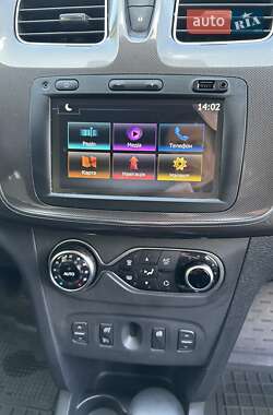 Хэтчбек Renault Sandero StepWay 2020 в 