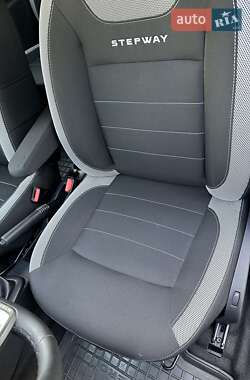 Хэтчбек Renault Sandero StepWay 2020 в 