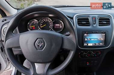 Позашляховик / Кросовер Renault Sandero StepWay 2013 в 