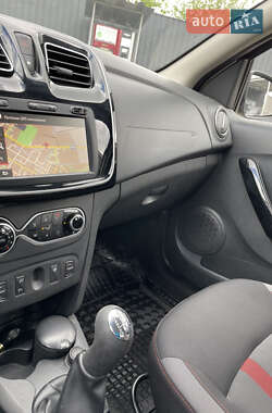 Хэтчбек Renault Sandero StepWay 2019 в 