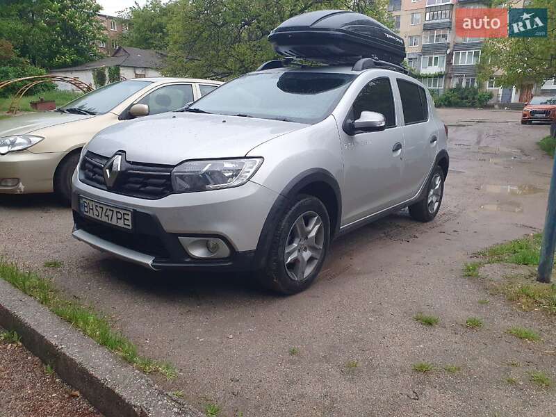 Хэтчбек Renault Sandero StepWay 2018 в Киеве