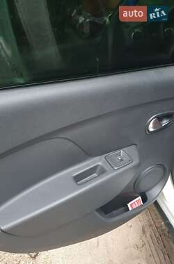 Хэтчбек Renault Sandero StepWay 2018 в 