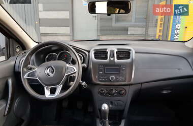 Хэтчбек Renault Sandero StepWay 2017 в 