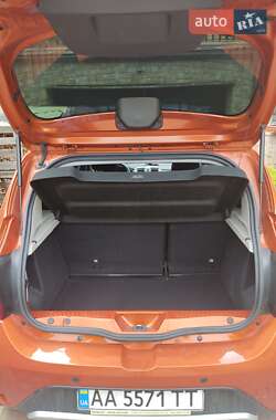 Хэтчбек Renault Sandero StepWay 2017 в 