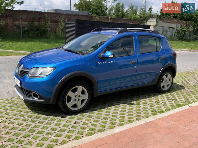 Renault Sandero StepWay 2015
