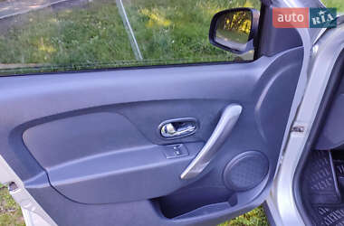 Внедорожник / Кроссовер Renault Sandero StepWay 2013 в 