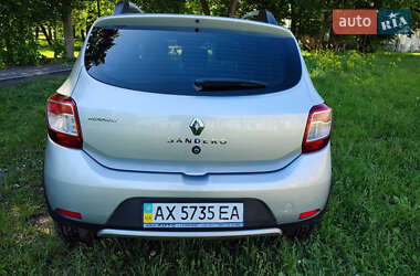 Внедорожник / Кроссовер Renault Sandero StepWay 2013 в 