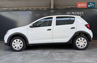 Хэтчбек Renault Sandero StepWay 2019 в 