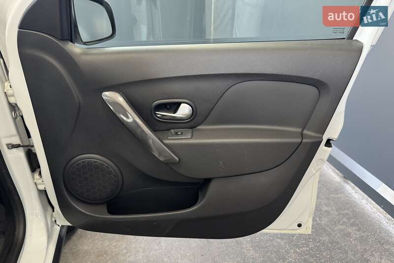 Хэтчбек Renault Sandero StepWay 2019 в Киеве