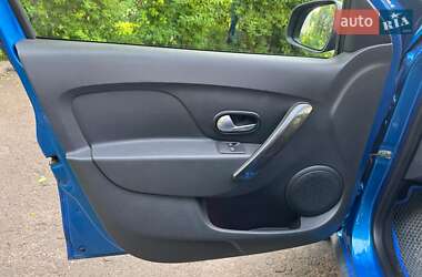 Хэтчбек Renault Sandero StepWay 2020 в 
