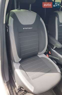 Хэтчбек Renault Sandero StepWay 2018 в 