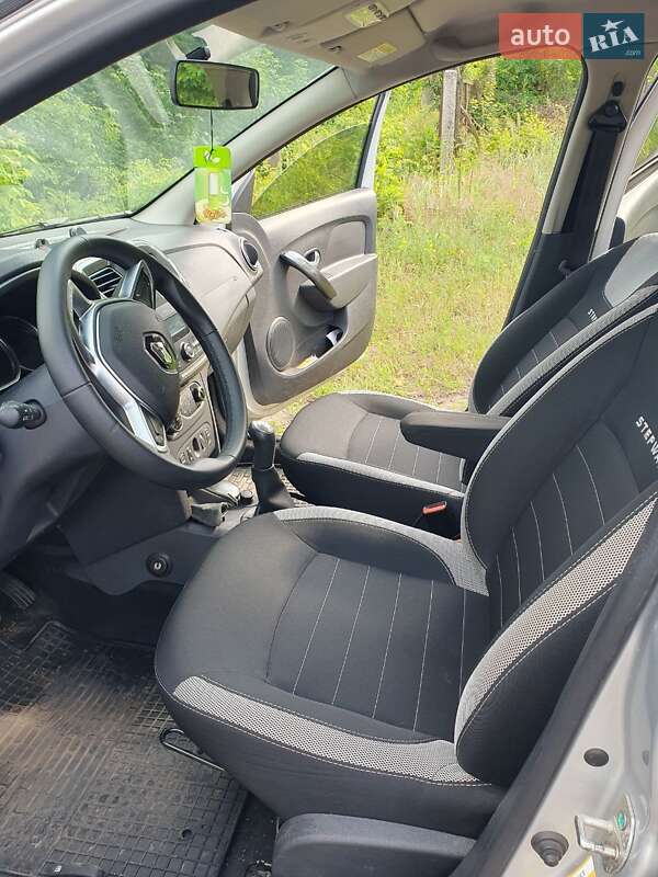 Хэтчбек Renault Sandero StepWay 2018 в Киеве