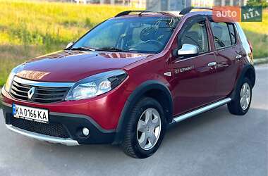 Позашляховик / Кросовер Renault Sandero StepWay 2012 в Києві