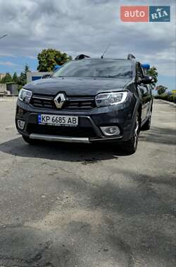 Хэтчбек Renault Sandero StepWay 2020 в 