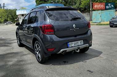 Хэтчбек Renault Sandero StepWay 2020 в 