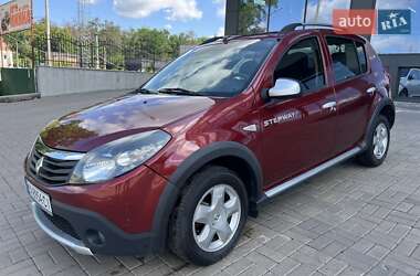 Внедорожник / Кроссовер Renault Sandero StepWay 2012 в Киеве