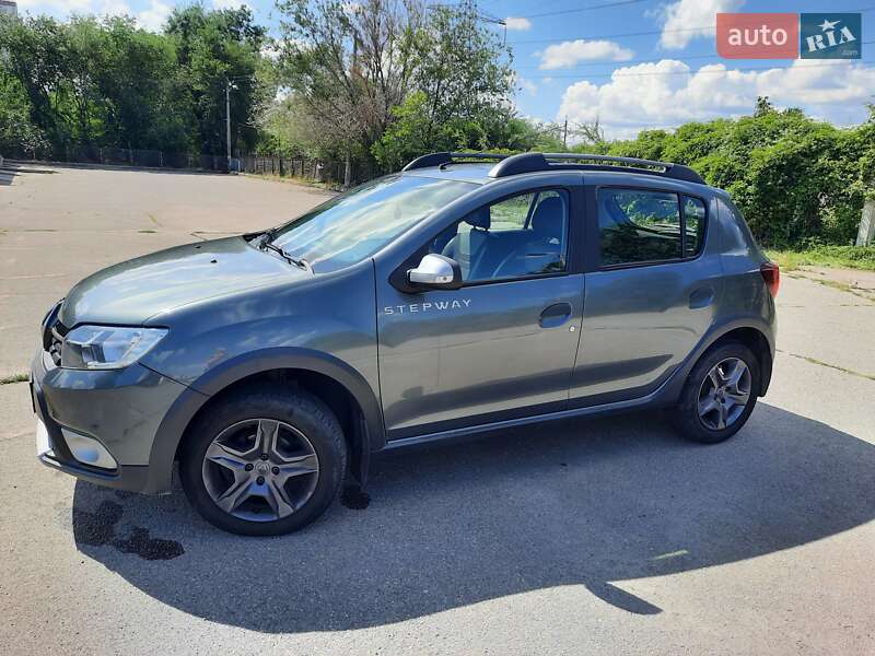 Хэтчбек Renault Sandero StepWay 2017 в Запорожье