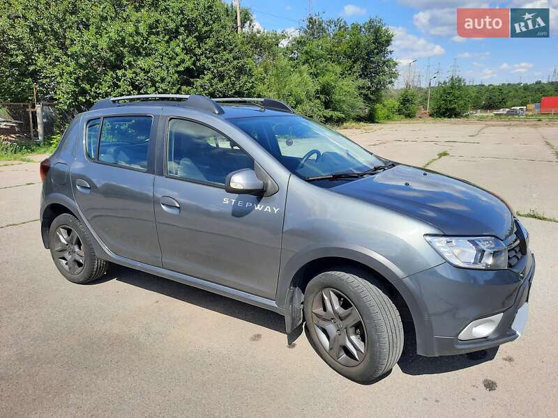 Хэтчбек Renault Sandero StepWay 2017 в Запорожье