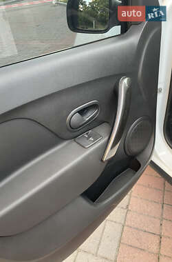 Хэтчбек Renault Sandero StepWay 2021 в 