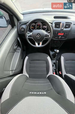 Хэтчбек Renault Sandero StepWay 2021 в 