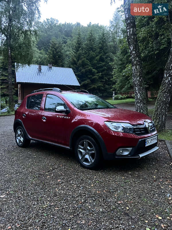 Хэтчбек Renault Sandero StepWay 2020 в Самборе